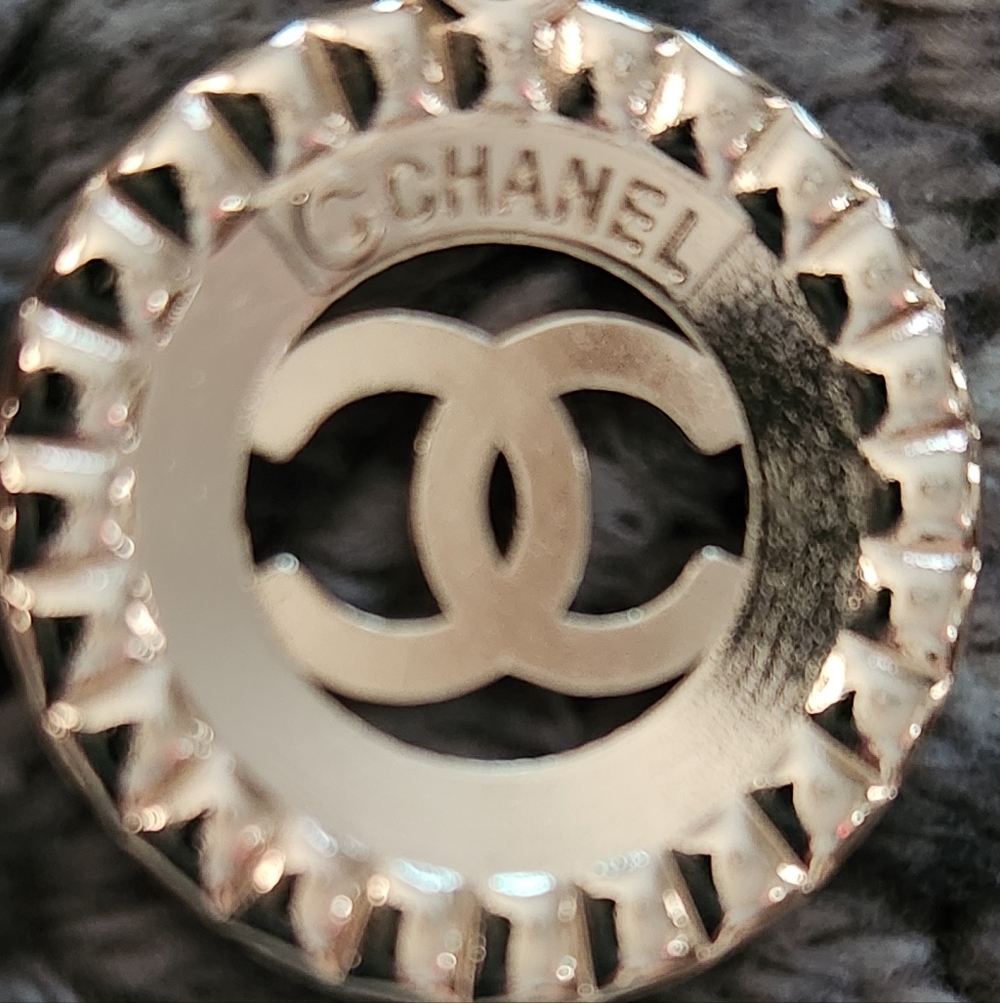 CHANEL Gold and Teal Pendant Zipper Pull charm, Authentic Stamped Chanel. - Picture 5 of 6